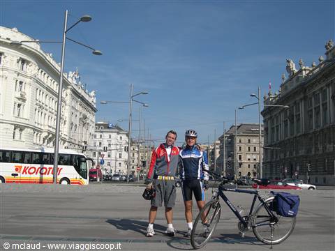 CLAUDIO E LUCIANO A VIENNA