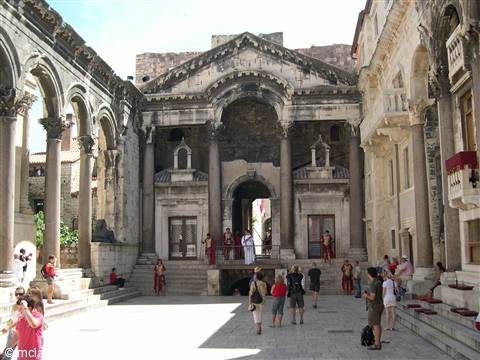 UNA GRANDE CITTA' ROMANA . . . SPALATO