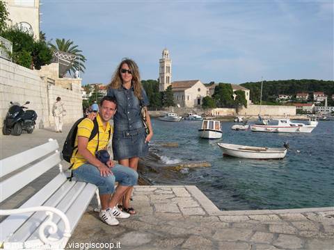 NOI DUE, E SULLO SFONDO HVAR