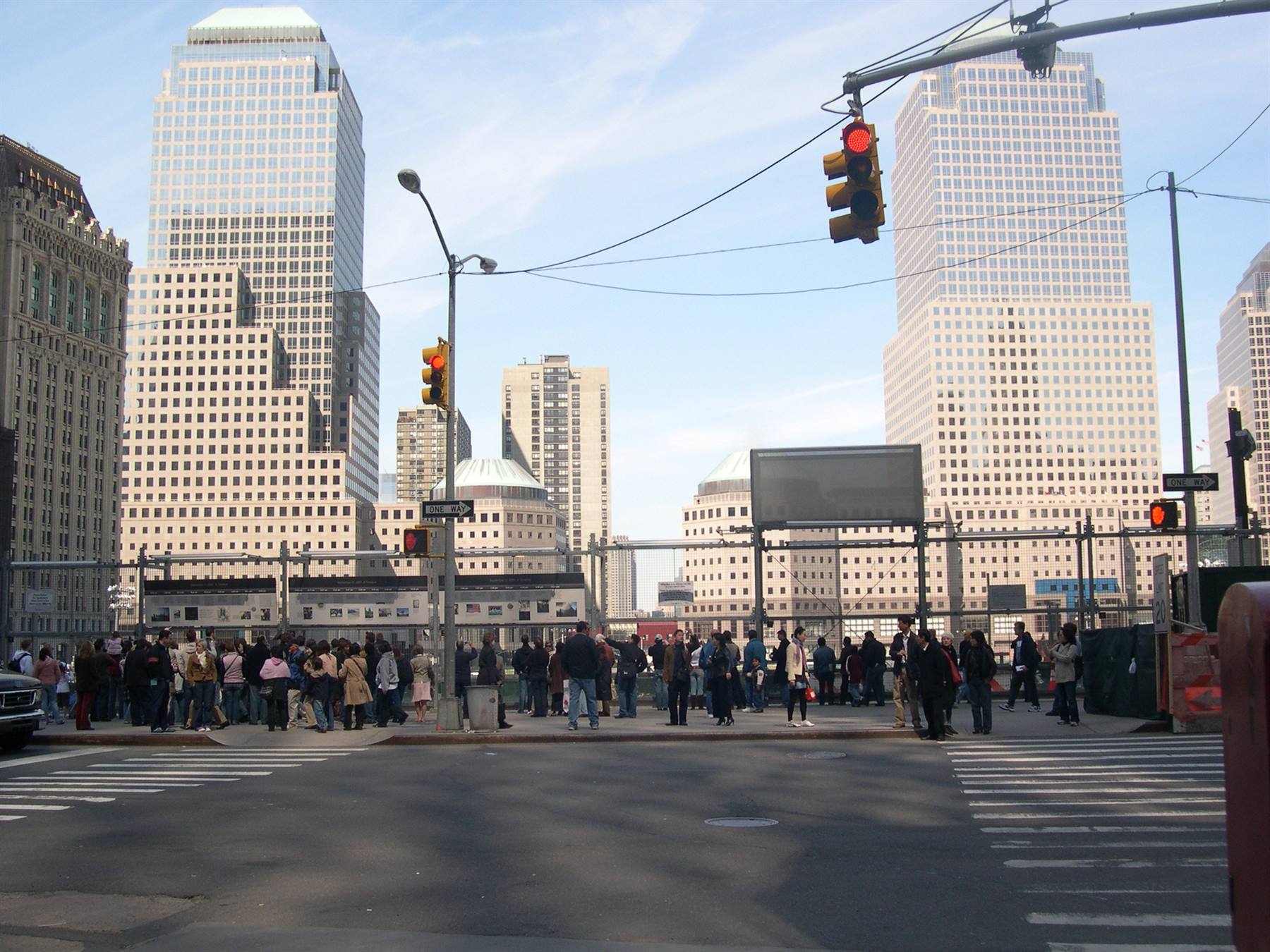 GROUND ZERO SEI ANNI DOPO . . .