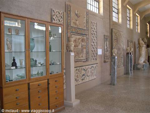 ALCUNI MOSAICI E SCULTURE ANTICHE