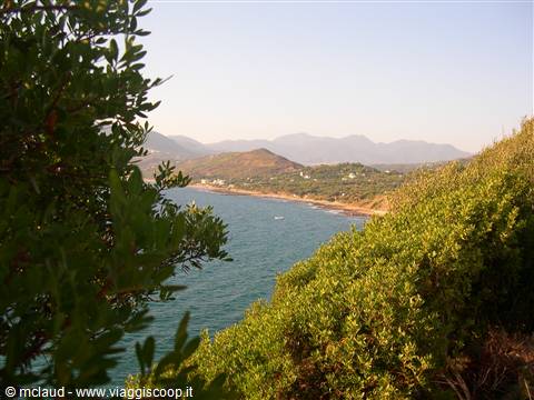 TRA VERDE E MARE