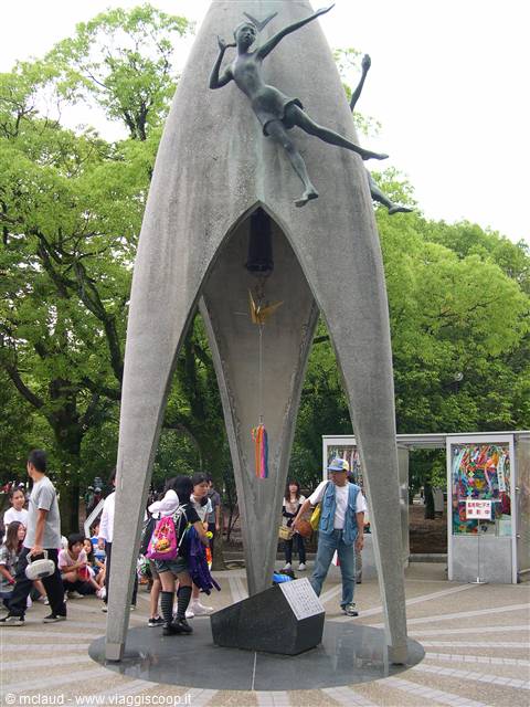 MONUMENTO IN RICORDO AI BAMBINI 