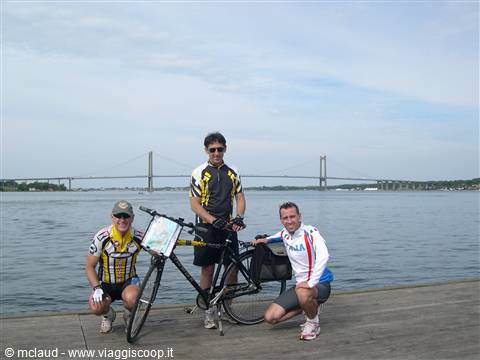 SULLO SFONDO IL LUNGO PONTE MIDDELFART - FREDERICIA