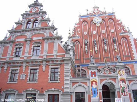 LETTONIA - RIGA - CASA DELLA TESTA NERA