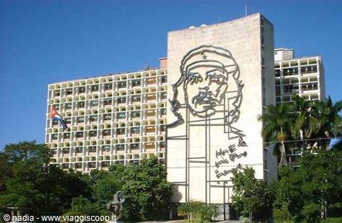 HAVANA PIAZZA RIVOLUZIONE