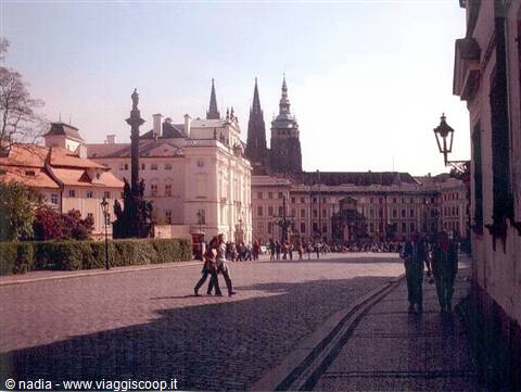PIAZZA PALAZZO REALE