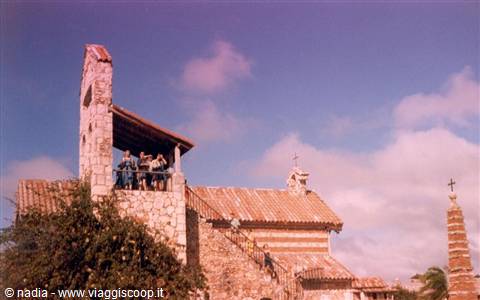 ALTOS DE CHAVON