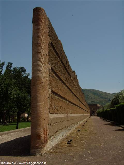 Villa Adriana - Muro del Pecile