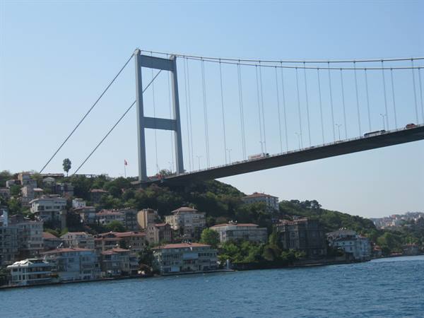 33 Ponte sopra le case