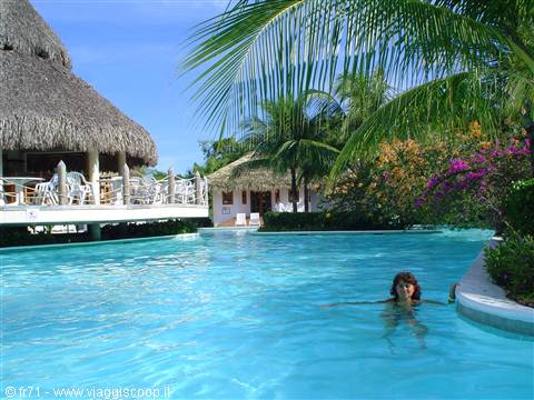 PISCINA BARCELO OCEAN VILLAGE