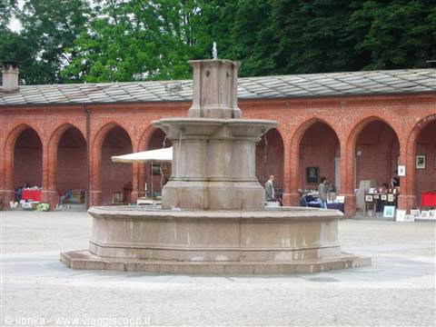 fontana del borgo