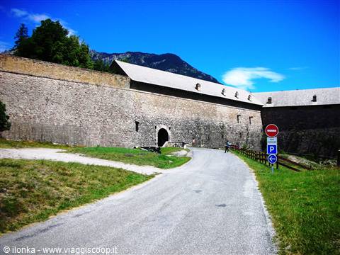 mura della città lato di Embrun