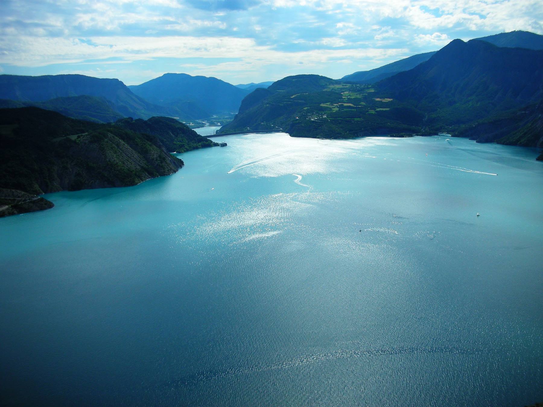 riflessi sul lago