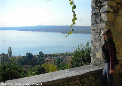 il lago maggiore dalla rocca