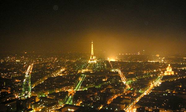 parigi di notte dall'alto della tour de montparnasse