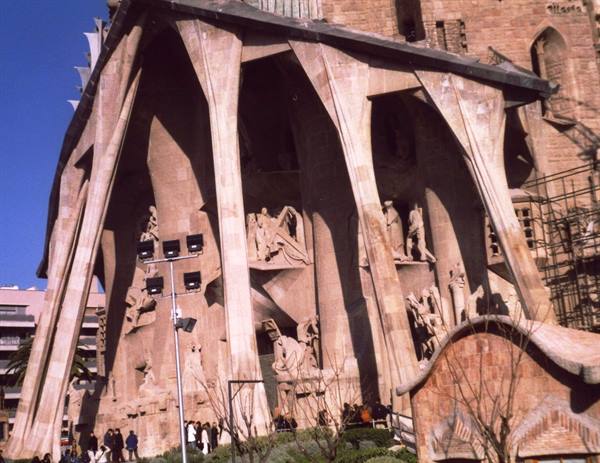 ingresso sagrada familia