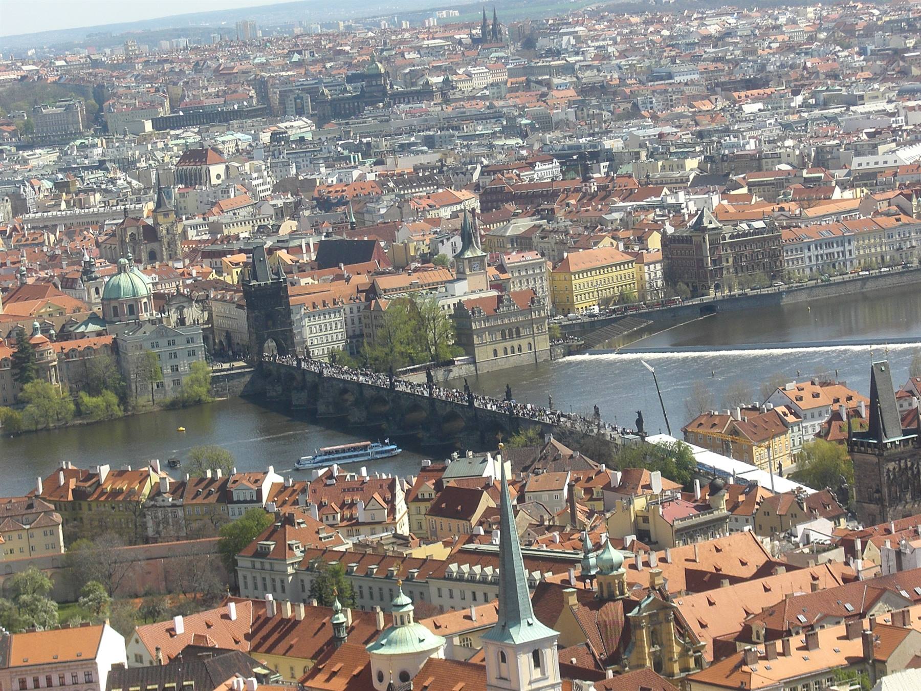 panorama DAL CASTELLO con PONTE CARLO