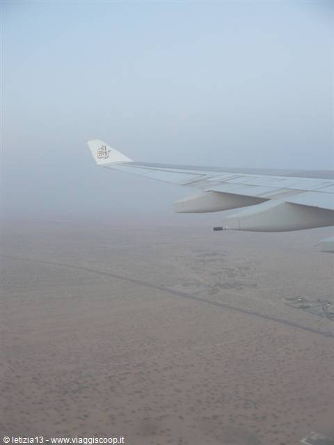 Sorvolando gli EAU