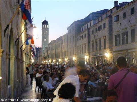 DUBROVNIK - Stradun