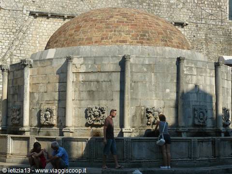 DUBROVNIK - Grande Fontana di Onofrio