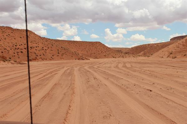 Verso L'Antelope Canyon
