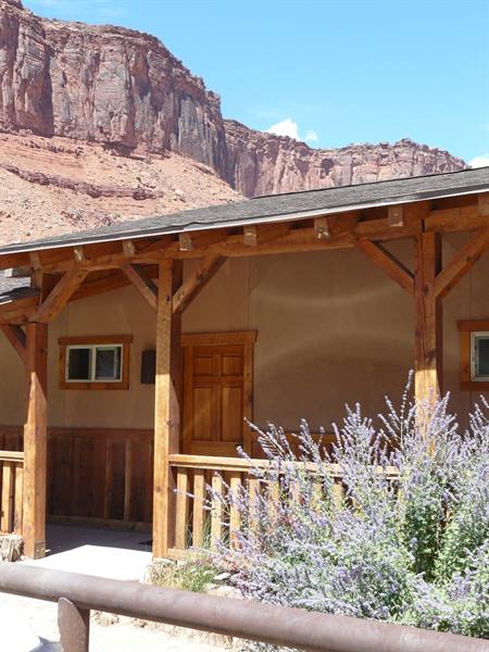 Red Cliff Lodge