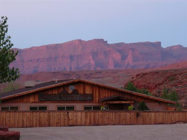 Red Cliff Lodge