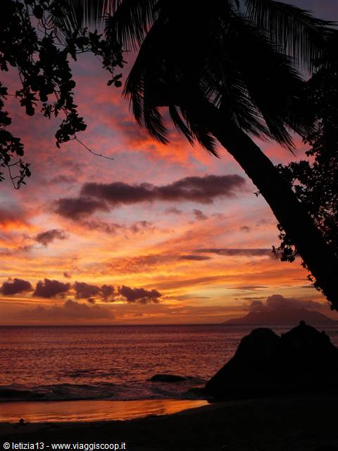 Tramonto a Beau Vallon