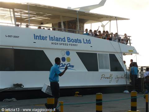 In partenza per Praslin