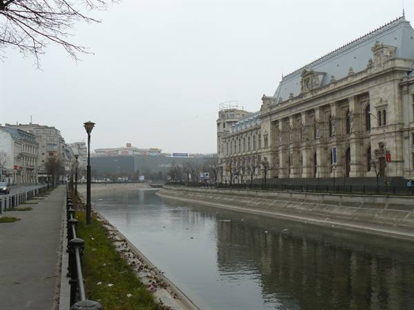 Bucarest - Splaiul Independentei
