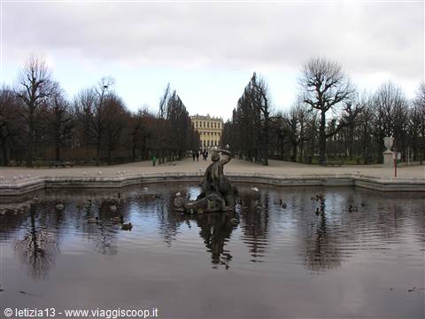 Shoenbrunn Park