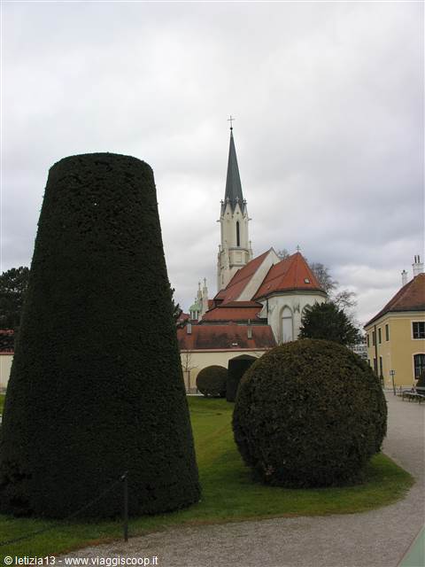 Shoenbrunn Park