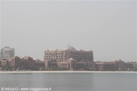 Vista sull'Emirates Palace