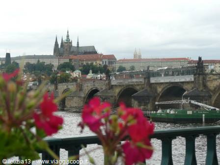 Veduta del Castello e Ponte Carlo