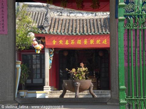 Hoi An: le case antiche, congregazioni e altari