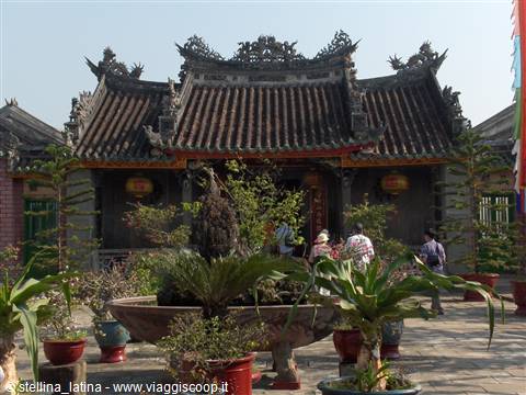Hoi An: le case antiche, congregazioni e altari