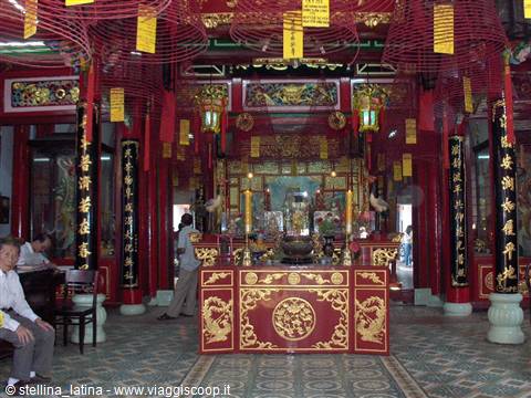 Hoi An: le case antiche, congregazioni e altari