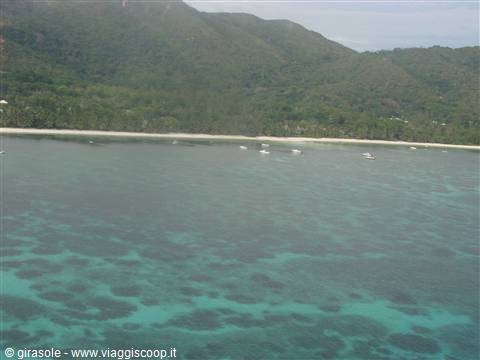 atterrando a Praslin...
