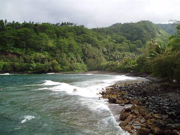 spiaggia dei surfisti a Tahiti