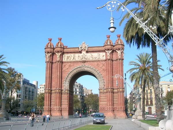 ARCO DE TRIOMF