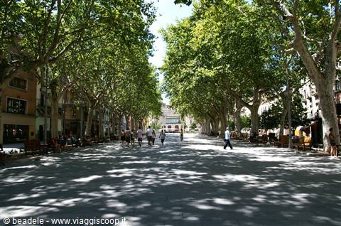 la rambla di Figueres