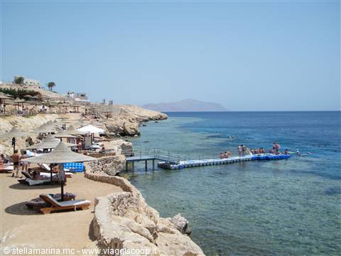 accesso alla spiaggia e pontile