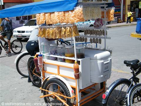 Playa del Carmen...uno spuntino?