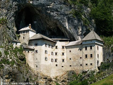 Castello di Predjama