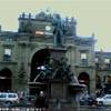 Piazzale della stazione dove si svolge il mercatino SVIZZERA 