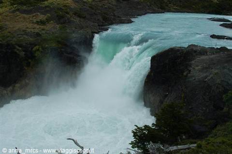 Salto Grande - Parque Nacional Torre del Paine (Cile)