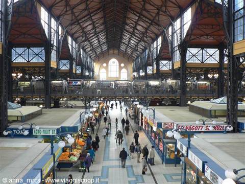 Interno del Mercato Coperto