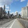 Lasciando Manhattan dal Brooklyn Bridge STATI UNITI D'AMERICA 