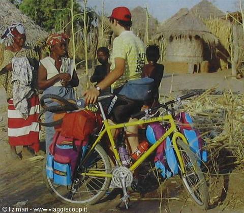 In un villaggio sul confine Senegal Guinea